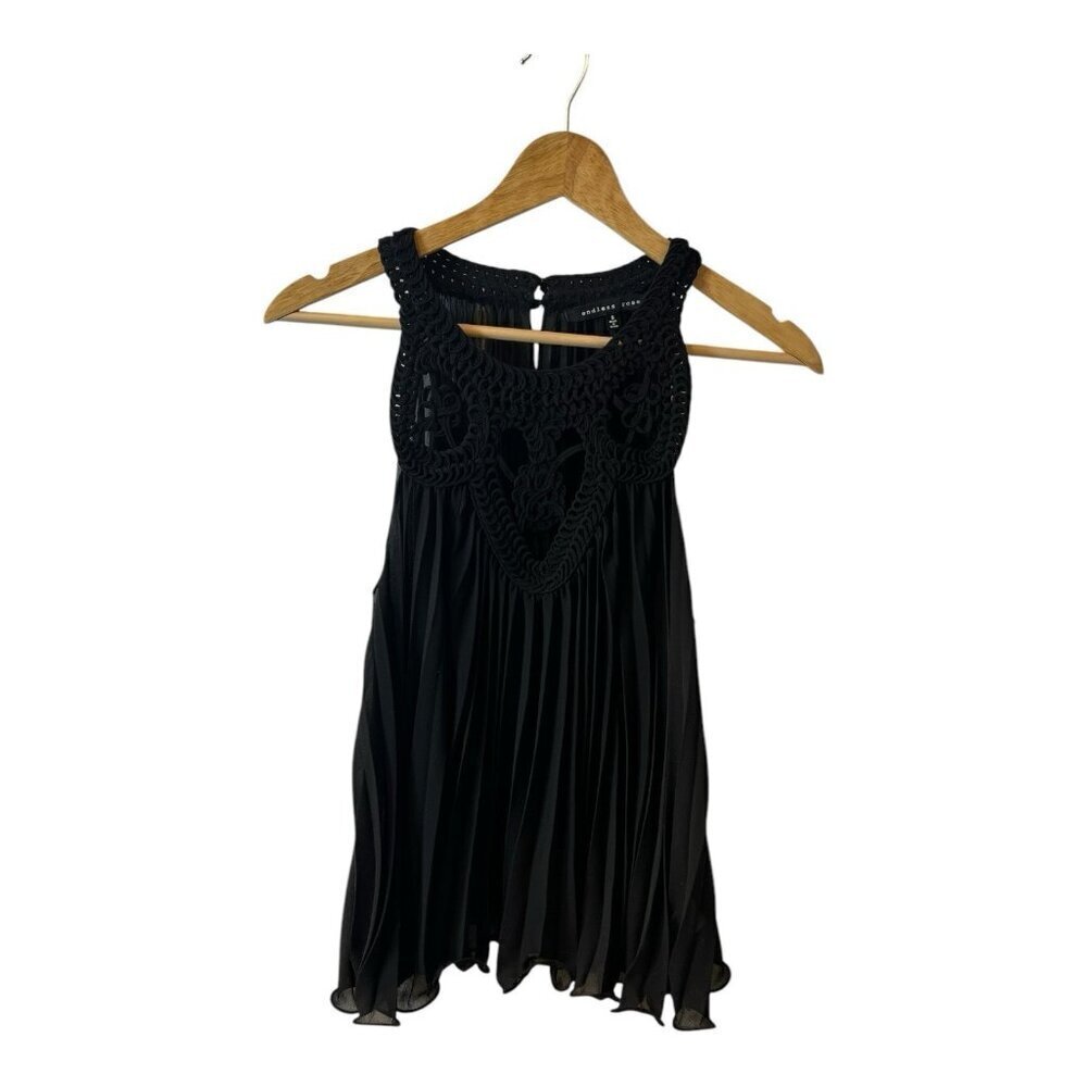 Endless Rose Women’s Crochet Flowy Tank Top Black Size Small NWOT
